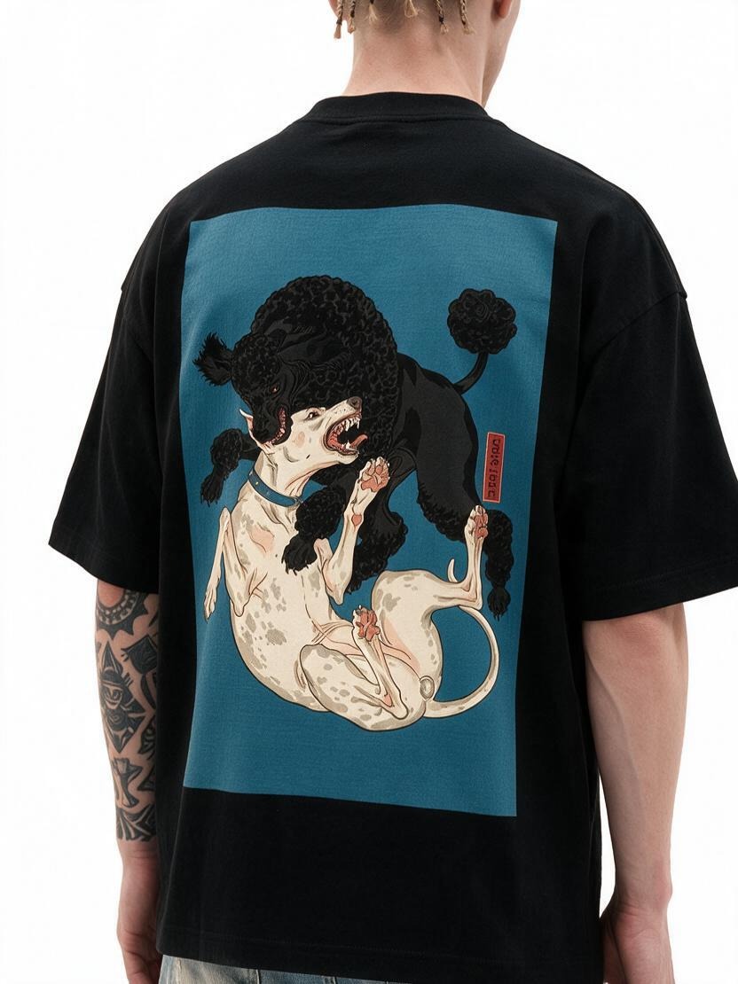 Cat vs Dog oversized tee by IKIINK - print close-up